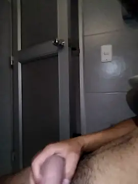 Snapshot of Juan8521 chatting on 09/14/25, 05:50 Juan8521 online show from 09/14/25, 05:50