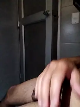 Snapshot of Juan8521 chatting on 10/02/25, 05:47 Juan8521 online show from 10/02/25, 05:47