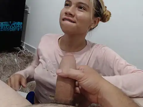 Snapshot of Naomi991 chatting on 01/19/25, 12:28 Naomi991 online show from 01/19/25, 12:28