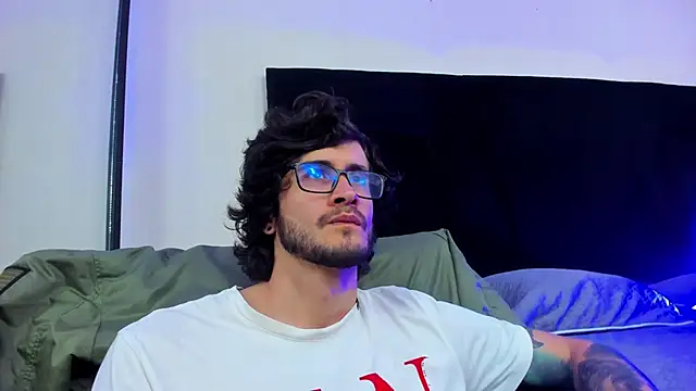 Loggan donnelly online show from 01/09/25, 08:22