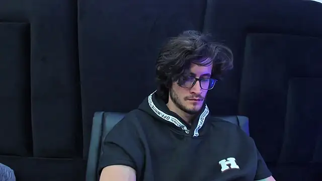 Loggan donnelly online show from 01/11/25, 10:40