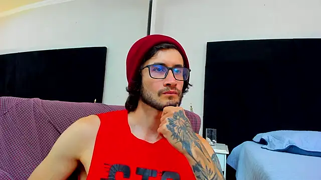 Loggan donnelly online show from 02/16/25, 09:27