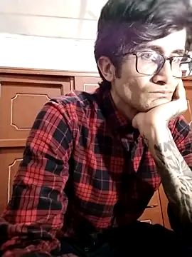 Loggan donnelly online show from 03/31/26, 09:59