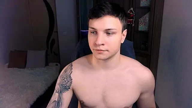 handsome guy01 online show from 12/15/24, 11:31