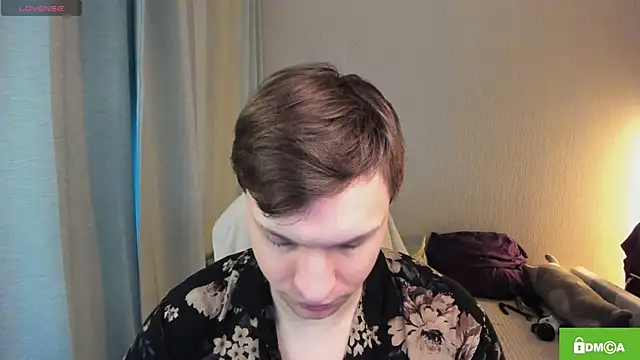 handsome guy01 online show from 07/05/26, 03:56