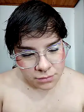 Snapshot of amalia_love chatting on 12/05/24, 02:22 amalia love online show from 12/05/24, 02:22
