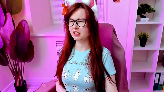 CarolGiggly online show from 04/18/26, 07:07