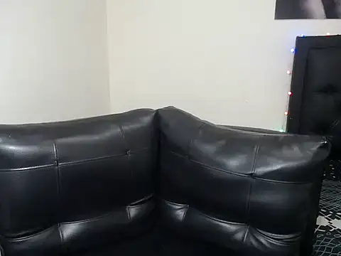 Snapshot of OLIVIAMISSY_02 chatting on 12/05/24, 12:08 OLIVIAMISSY 02 online show from 12/05/24, 12:08