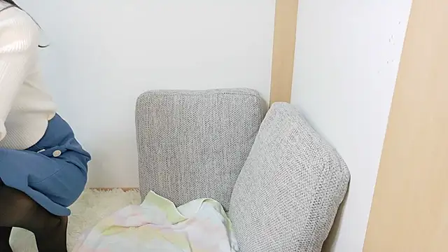 Hana-tan online show from 12/21/25, 10:39