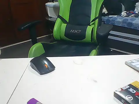 SOLESFETISHBR online show from 11/18/25, 01:55