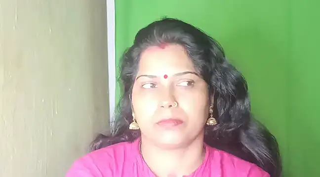 Snapshot of mamoni91 chatting on 12/28/24, 02:01 mamoni91 online show from 12/28/24, 02:01