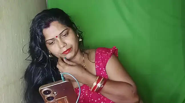 Snapshot of mamoni91 chatting on 12/29/24, 01:13 mamoni91 online show from 12/29/24, 01:13