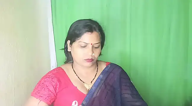 Snapshot of mamoni91 chatting on 01/28/25, 02:53 mamoni91 online show from 01/28/25, 02:53