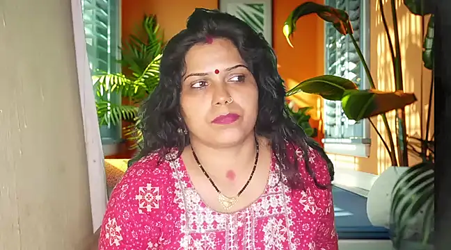 Snapshot of mamoni91 chatting on 02/14/25, 05:25 mamoni91 online show from 02/14/25, 05:25