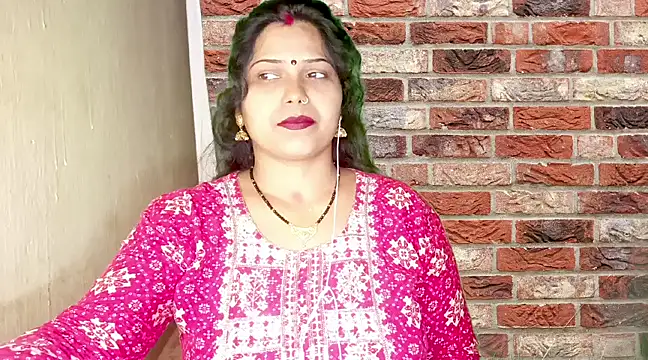 Snapshot of mamoni91 chatting on 02/17/25, 03:25 mamoni91 online show from 02/17/25, 03:25
