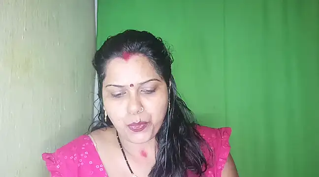 Snapshot of mamoni91 chatting on 02/20/25, 03:34 mamoni91 online show from 02/20/25, 03:34