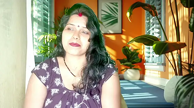 Snapshot of mamoni91 chatting on 02/22/25, 03:56 mamoni91 online show from 02/22/25, 03:56