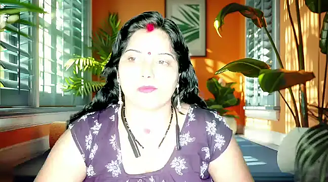 Snapshot of mamoni91 chatting on 02/24/25, 03:33 mamoni91 online show from 02/24/25, 03:33