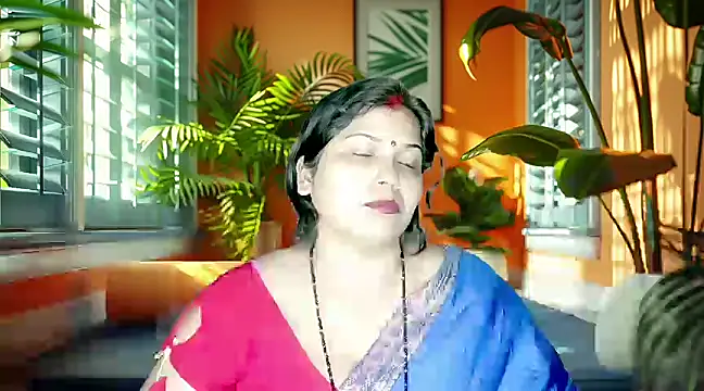 Snapshot of mamoni91 chatting on 02/24/25, 05:20 mamoni91 online show from 02/24/25, 05:20
