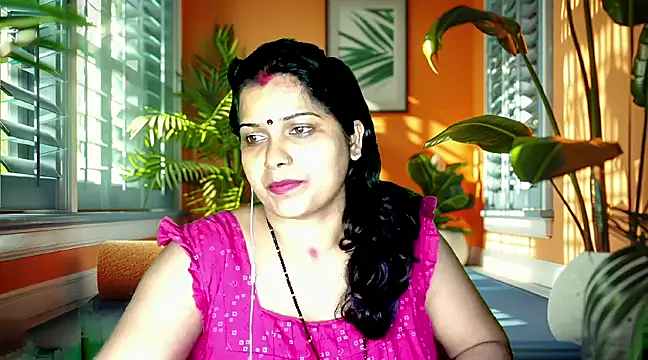 Snapshot of mamoni91 chatting on 02/25/25, 10:04 mamoni91 online show from 02/25/25, 10:04