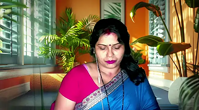 Snapshot of mamoni91 chatting on 02/25/25, 05:25 mamoni91 online show from 02/25/25, 05:25