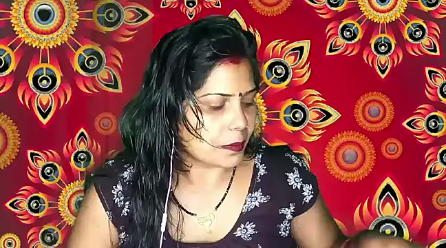 Snapshot of mamoni91 chatting on 03/12/25, 03:24 mamoni91 online show from 03/12/25, 03:24