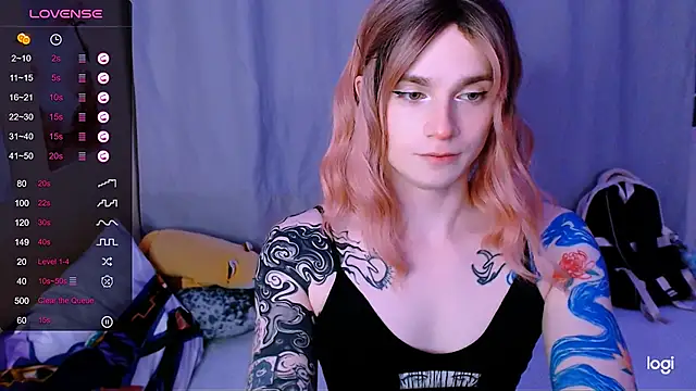 Snapshot of Alice_Hells chatting on 04/24/26, 05:48 Alice Hells online show from 04/24/26, 05:48