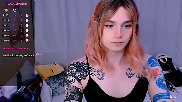 Snapshot of Alice_Hells chatting on 04/29/26, 05:30 Alice Hells online show from 04/29/26, 05:30