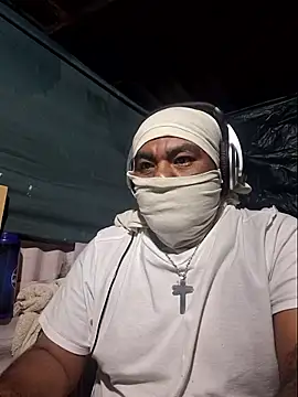 Snapshot of sweetdickmagic chatting on 01/16/26, 05:22 sweetdickmagic online show from 01/16/26, 05:22