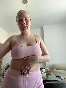 LianaCruz   online show from 04/02/26, 04:32