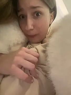 Lia  Love online show from 01/08/25, 05:05