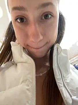 Lia  Love online show from 03/15/25, 08:15