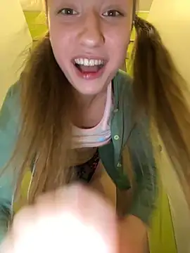 Lia  Love online show from 03/21/25, 12:06