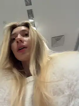 Lia  Love online show from 01/09/26, 01:14