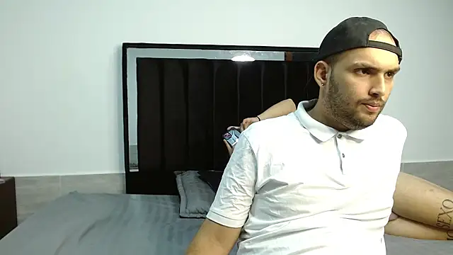 AresAndApolo online show from 12/05/24, 02:20