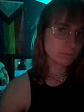 LoveInTransition online show from 02/02/25, 03:54