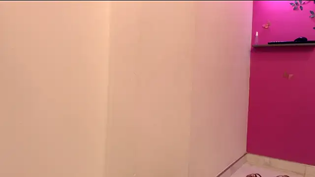 analdeepalejandra18 online show from 10/17/25, 07:05