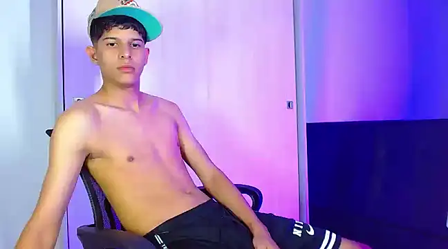 LiamGadiell online show from 12/19/24, 09:18