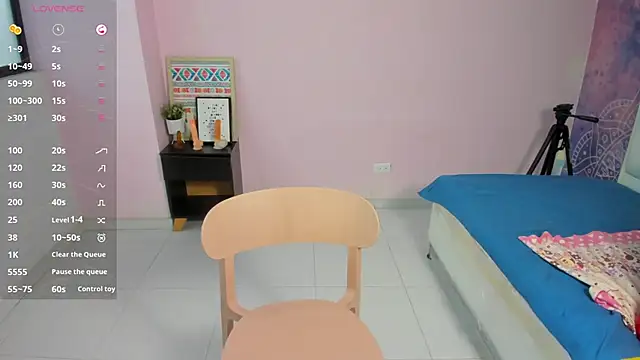 lauren rios7 online show from 10/03/25, 07:33