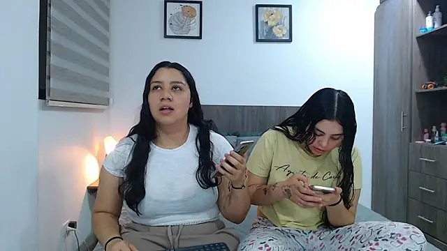 Scarlett Jazmin online show from 04/12/26, 02:38