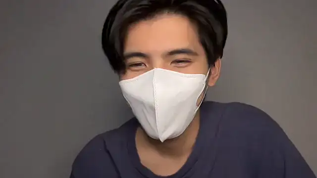 Lio kun online show from 11/08/25, 01:11