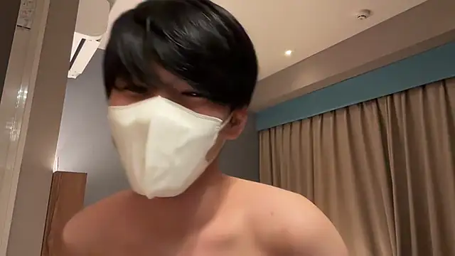 Snapshot of Lio_kun chatting on 05/11/26, 04:04 Lio kun online show from 05/11/26, 04:04