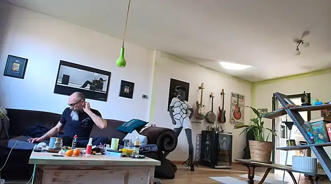 Kingsscepter online show from 02/08/25, 11:44