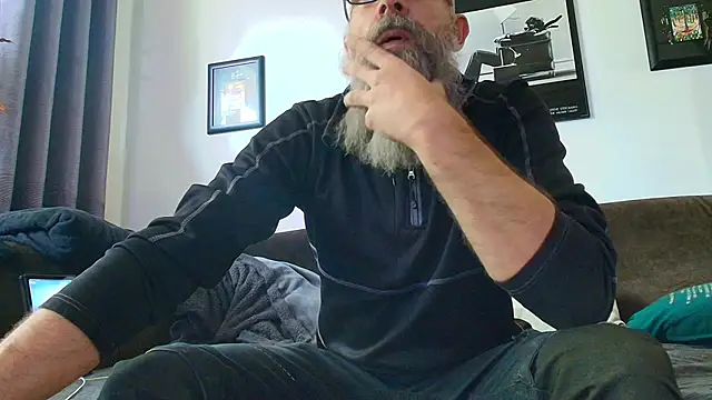 Kingsscepter online show from 10/22/25, 10:59