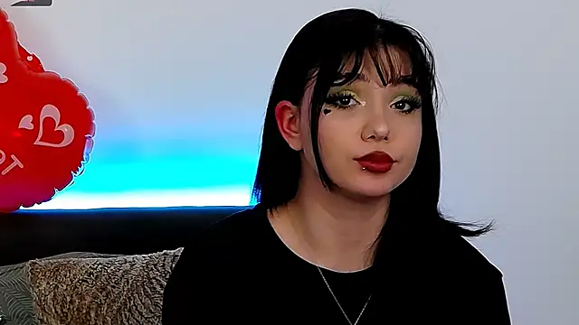 AveryWillow online show from 02/26/25, 02:46