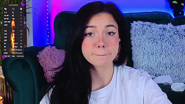 AveryWillow online show from 03/08/26, 11:52