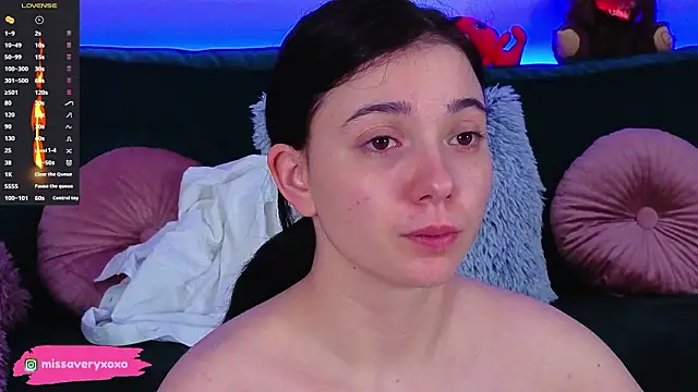 AveryWillow online show from 03/31/26, 12:23