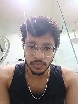 Snapshot of skinnyyyyyyyyy chatting on 07/16/26, 03:45 skinnyyyyyyyyy online show from 07/16/26, 03:45