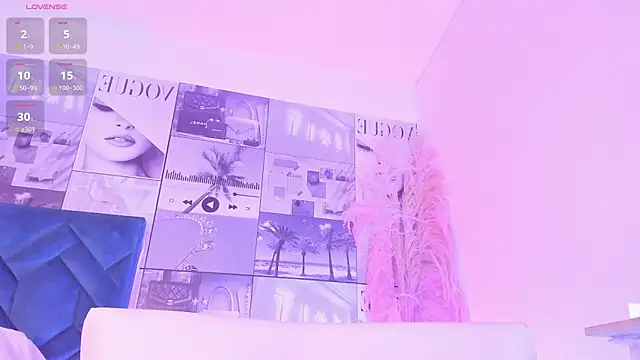 MiaCavallii  online show from 10/12/25, 04:11