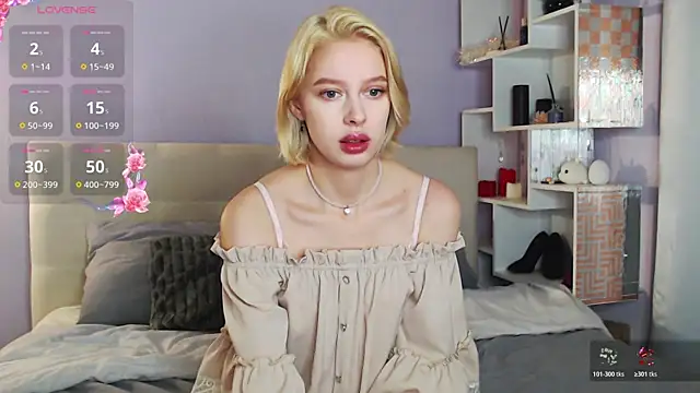 White Lioness online show from 11/30/25, 04:00